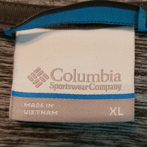 Columbia | Women's Gray Full Zip Active Performance Jacket - Picture 9 of 10